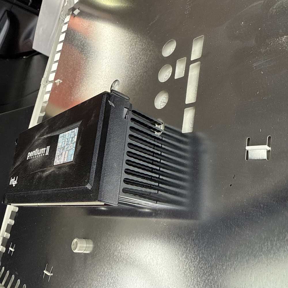 Intel PII Processor with Heatsink