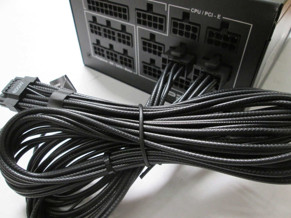 Seasonic Modular 12VHPWR Sleeved Power Cable - High Performance for Advanced Systems