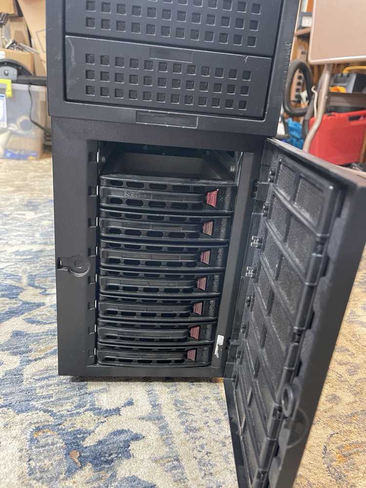 Supermicro CSE-743 4U Tower Server Chassis with 865W PSU & SAS Backplane