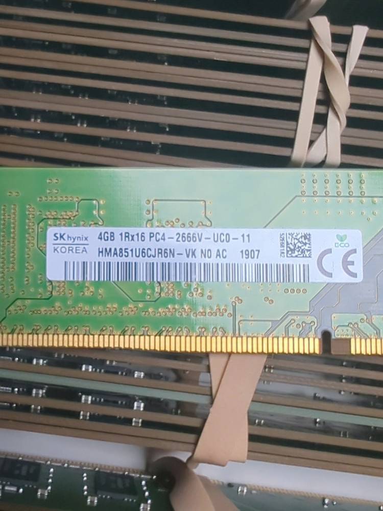 Lot of 52 / 4GB DDR4 PC4 Desktop Memory RAM