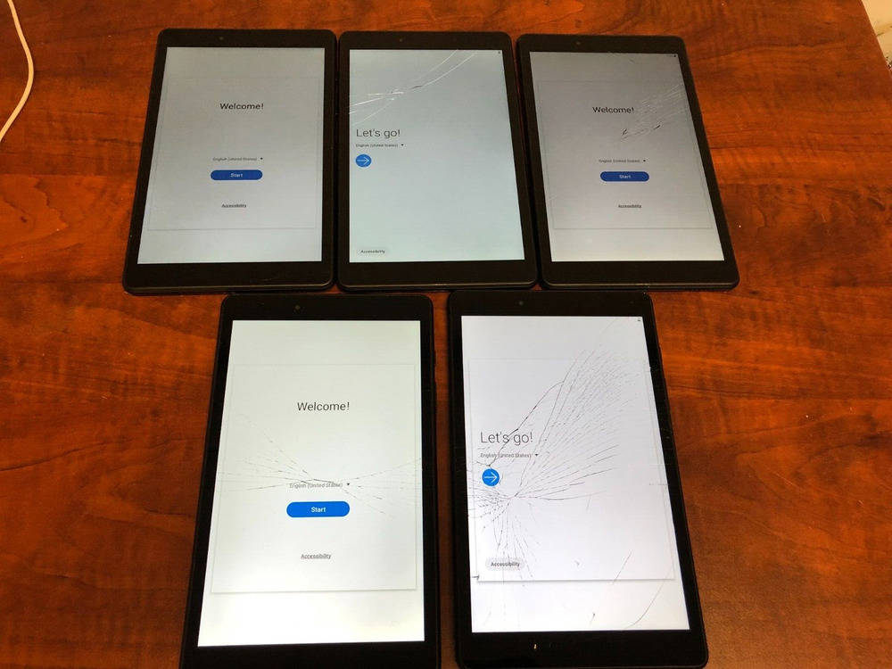Lot of 5 Samsung Galaxy Tab A SM-T290 (2019) 32GB, Wi-Fi, 8in with Cracked Glass
