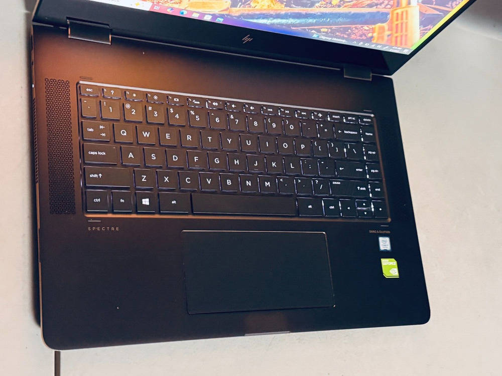 HP Spectre X360 Touch 4K Gaming Laptop - Intel i7 7500U, 16GB RAM, 512GB SSD, NVIDIA Graphics
