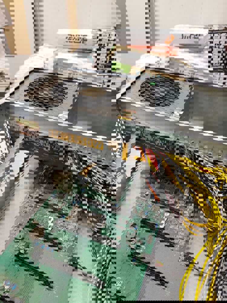 8-Slot GPU Mining Rig Server Style Case