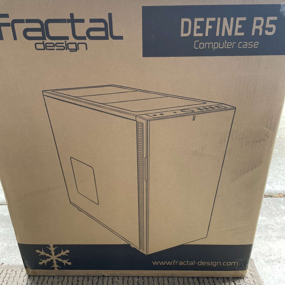 Fractal Design Define R5 Black Silent ATX Midtower Computer Case