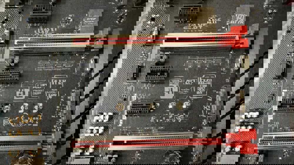 GIGABYTE GA-Z170X-GAMING 5 Motherboard with Intel G3900 CPU Bundle