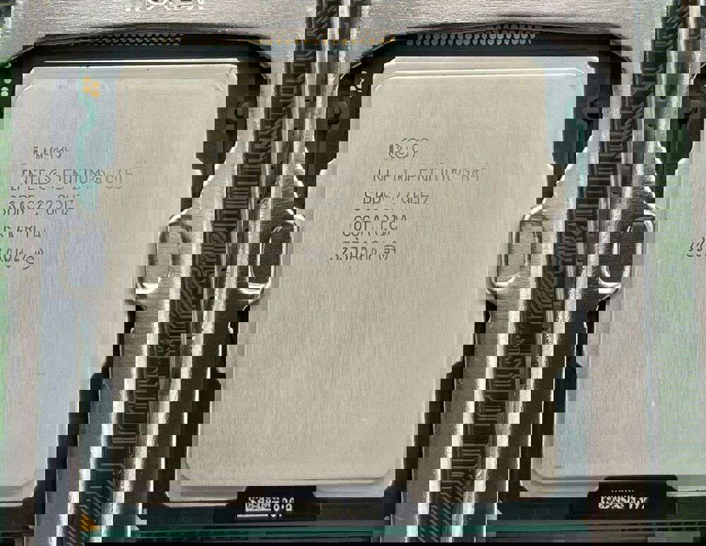Intel DH61BE Motherboard Bundle with G645 CPU, 4GB RAM