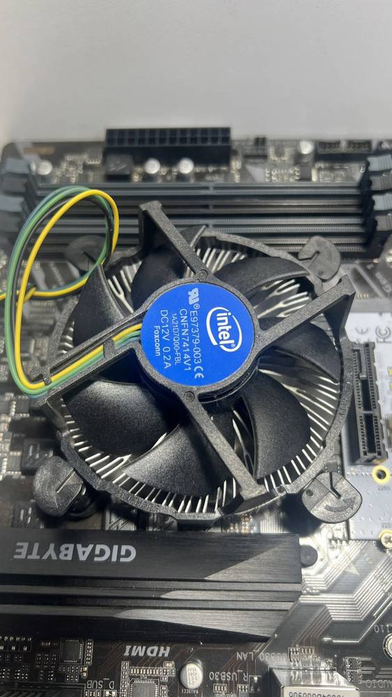 GIGABYTE B365 HD3 LGA1151 Intel Motherboard Bundle