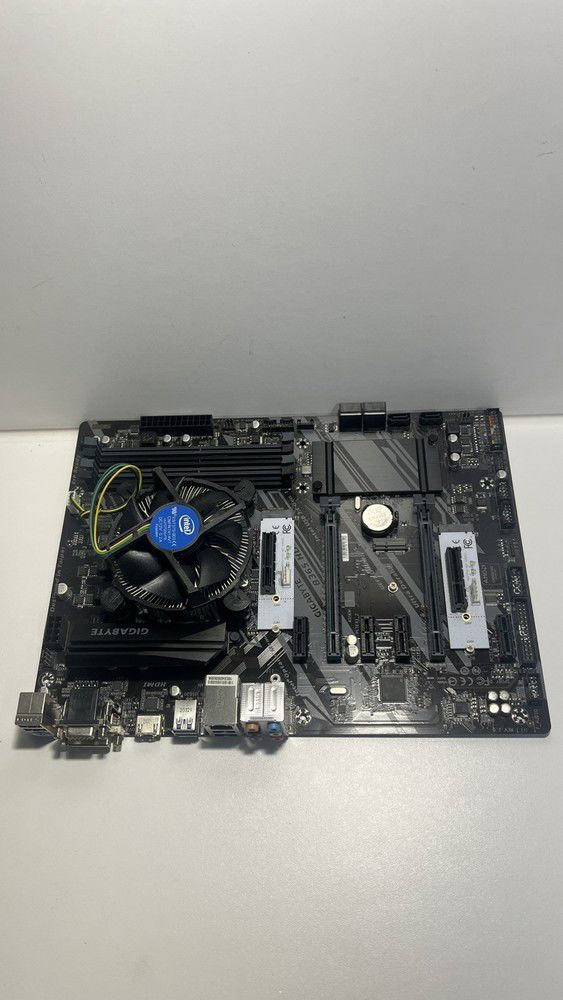GIGABYTE B365 HD3 LGA1151 Intel Motherboard Bundle